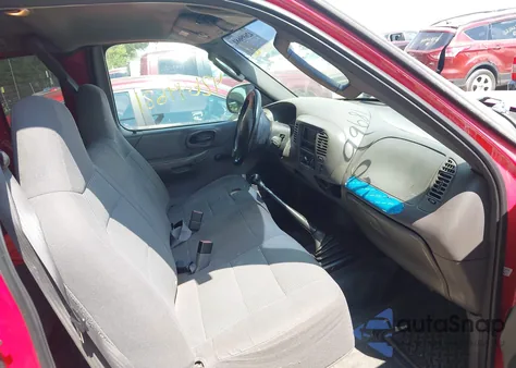 2004 Ford F-150 Heritage Xl/Xlt z USA, uszkodzony, nr VIN 2FTRX17244CA54948